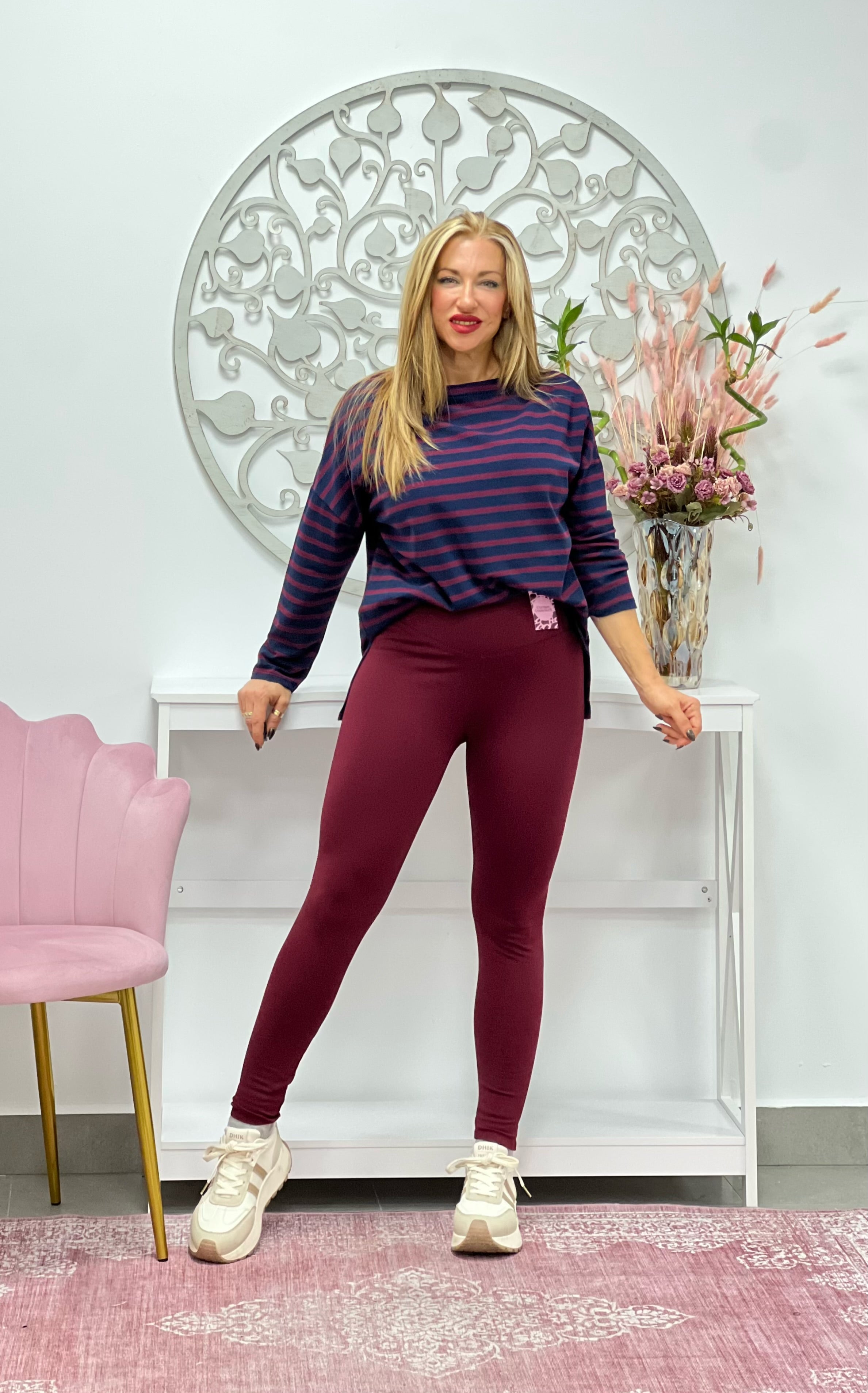 CAMISETA “Alejandra” AZUL MARINO