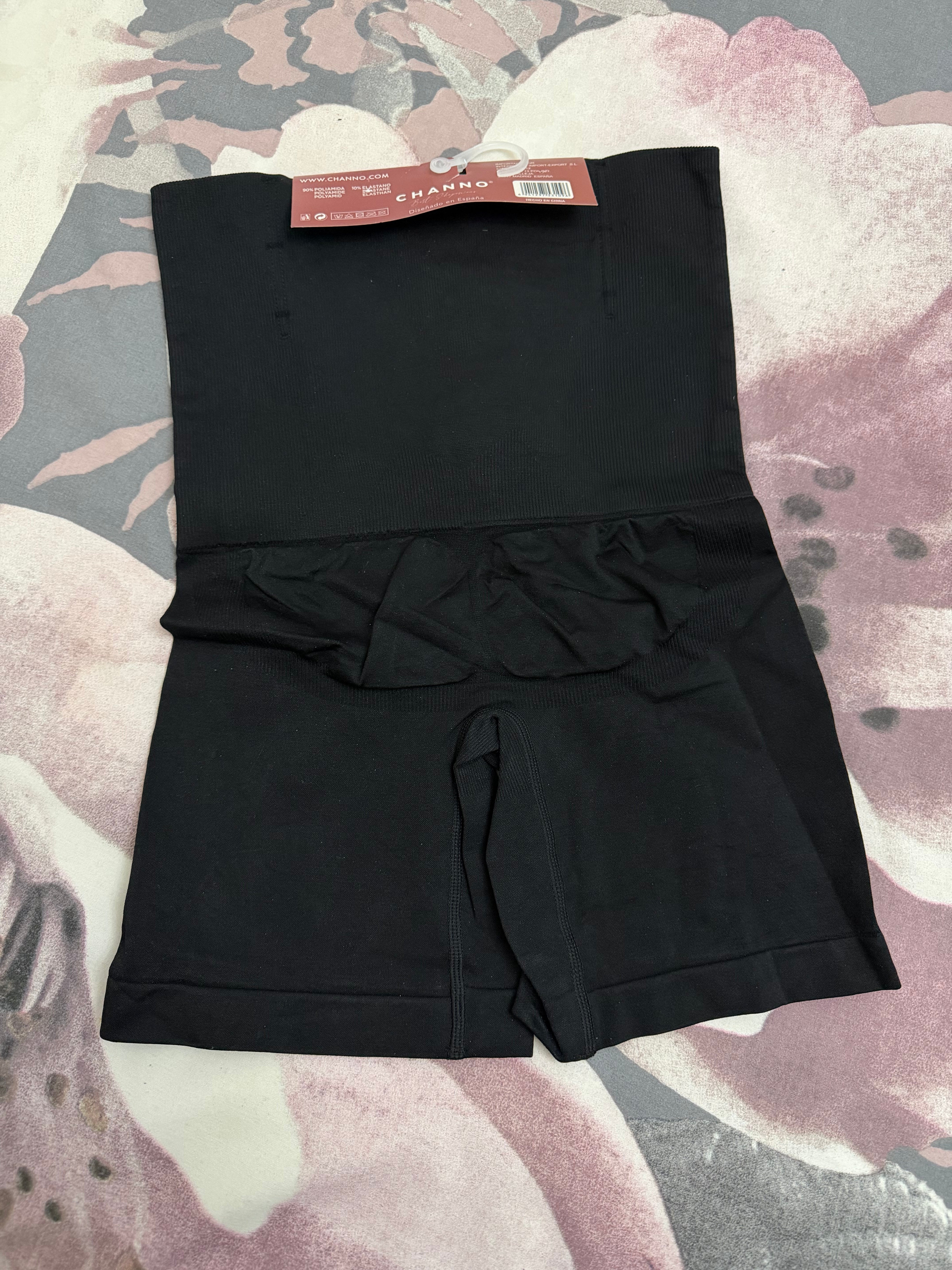 FAJA SHORT NEGRO
