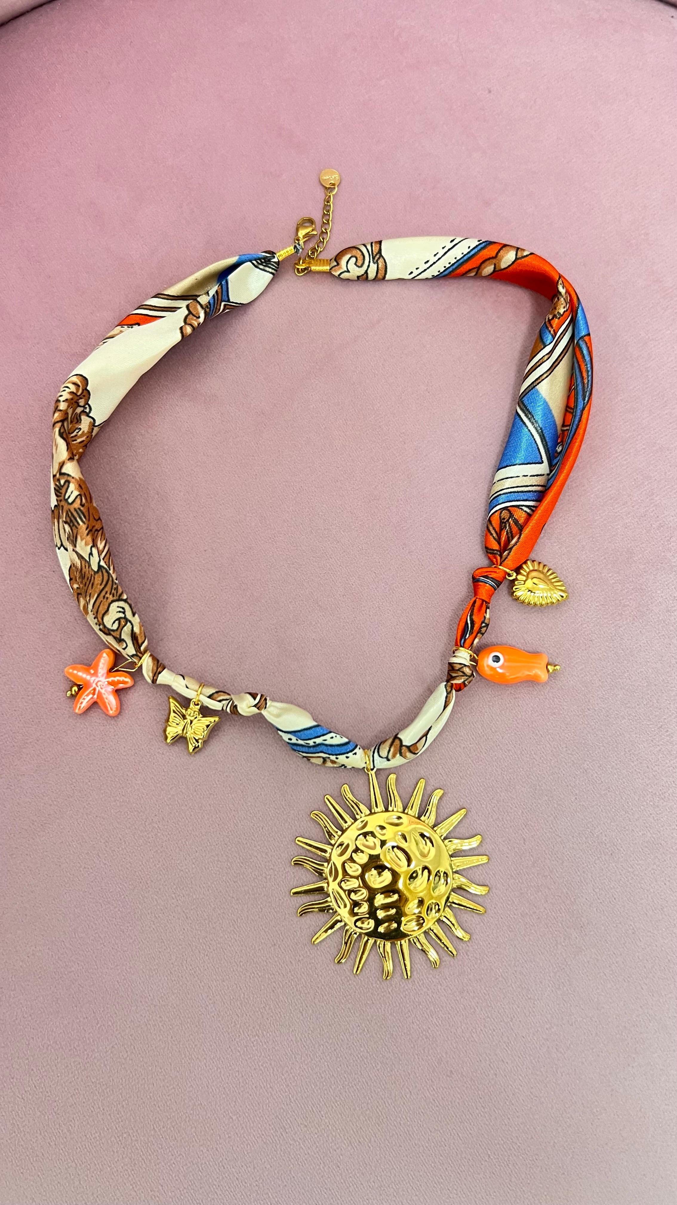 COLLAR LAZO SOL