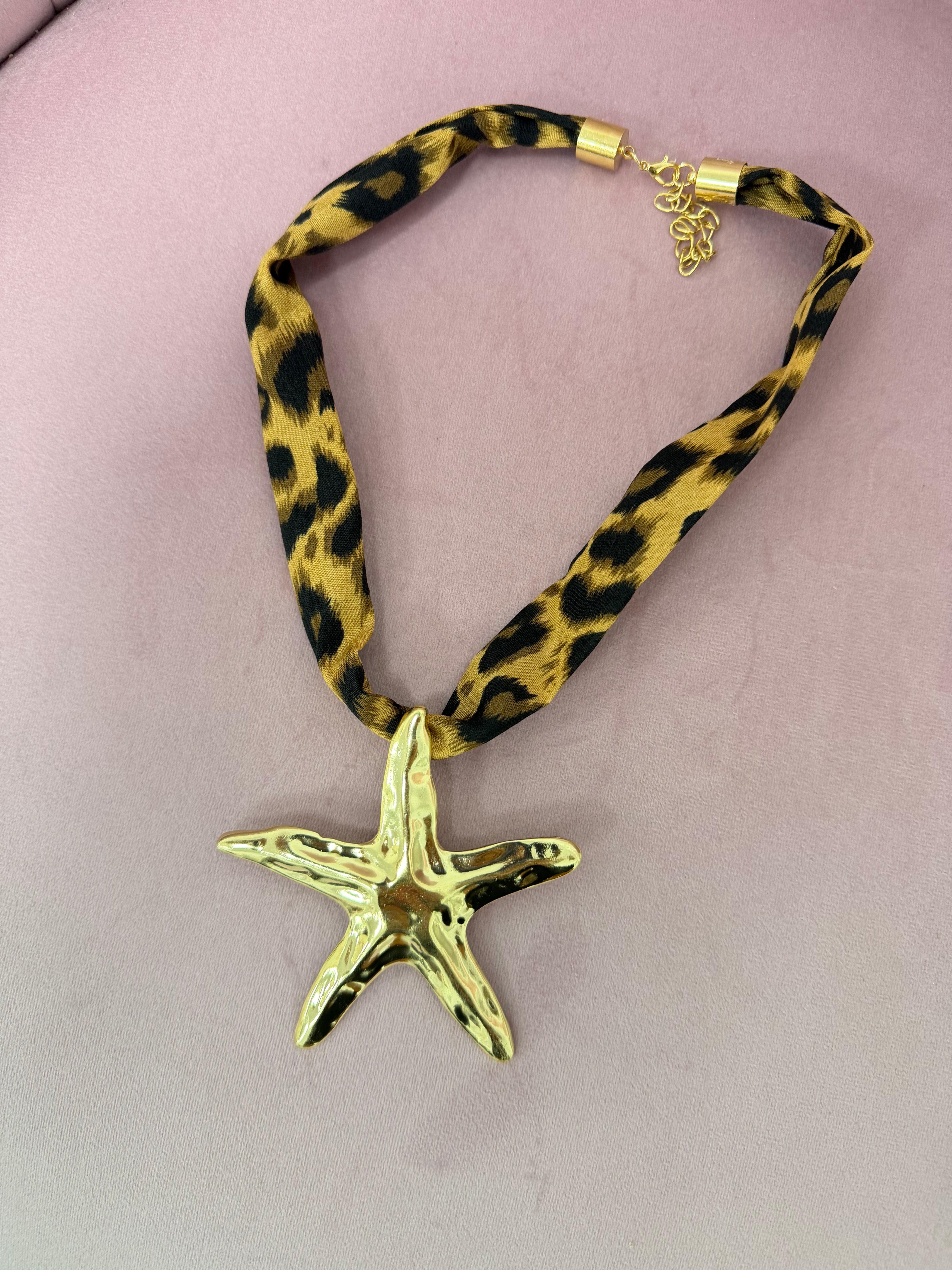 COLLAR LAZO MARRÓN